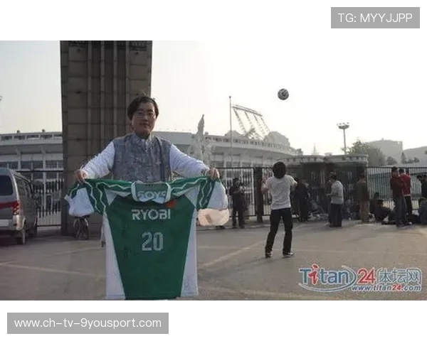 球迷动态：最炙手可热的球迷互动与应援，球迷聚集